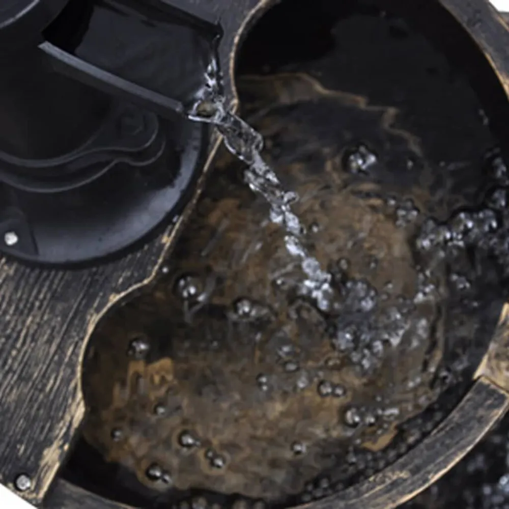 Fonte de parede com design de bomba mecânico