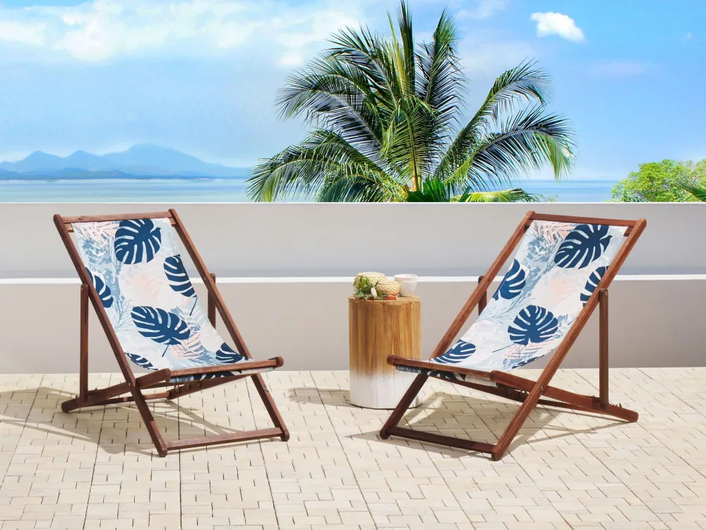 Conjunto 2 espreguiçadeiras madeira escura e 2 lonas brancas e típico folha tropical ANZIO
