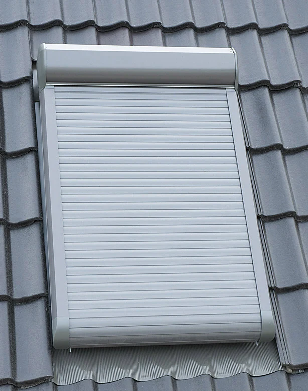 Estores Elétricos Exteriores (Modelo HS-600)