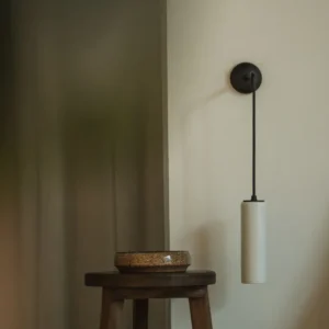 Fritadeira sem Óleo Candeeiro de parede suspenso reduzido Claremont em porcelana fina – Bronze