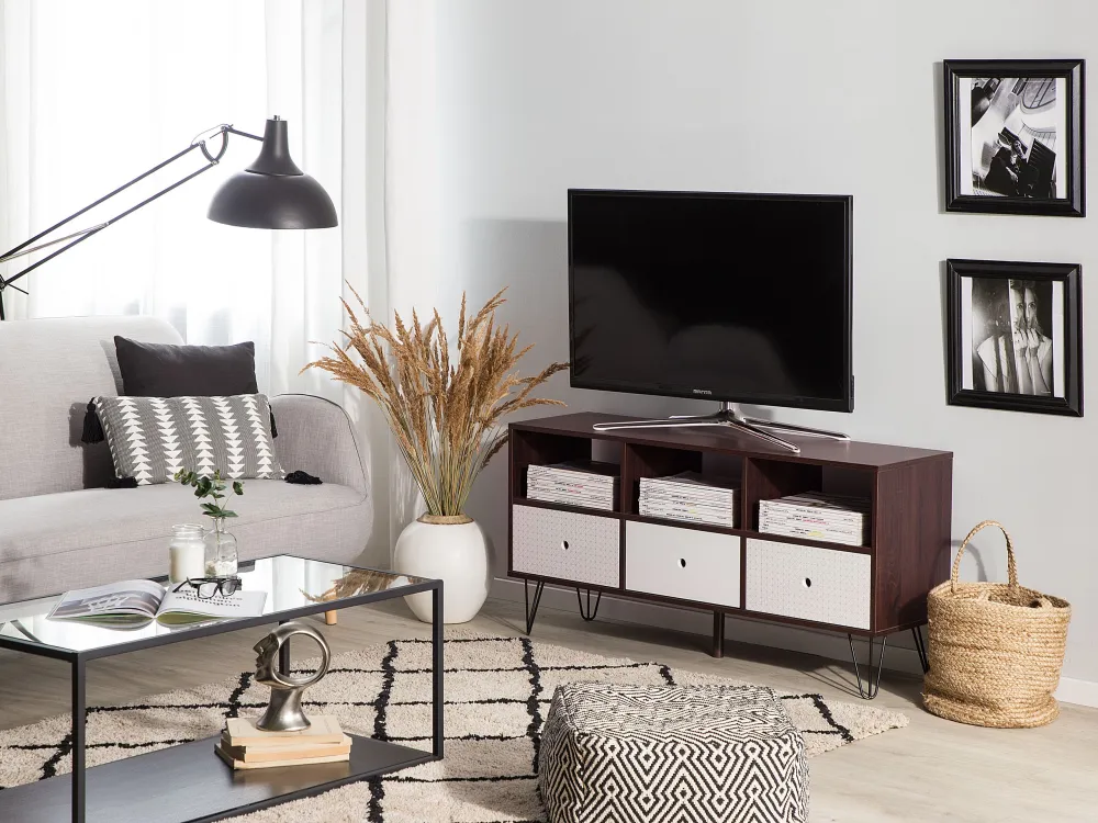 Móvel de TV com 3 gavetas e 3 prateleiras em madeira escura e branco FOSTON
