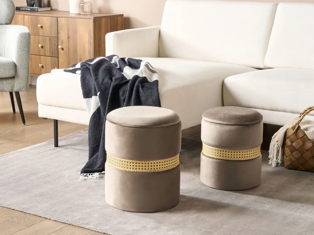 Conjunto de 2 tamboretes com arrumação em veludo taupe MEDFORD com Fios Organizados