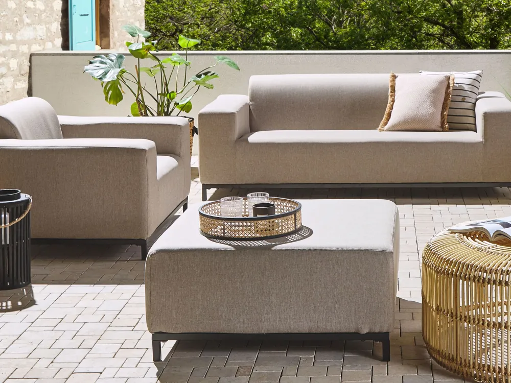 Garden Ottoman Tom neutro Black ROVIGO