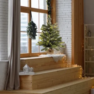 Árvore de Natal Artificial Pequeno Base Yuta Verde Pequena de 60 cm com 50 luzes LED