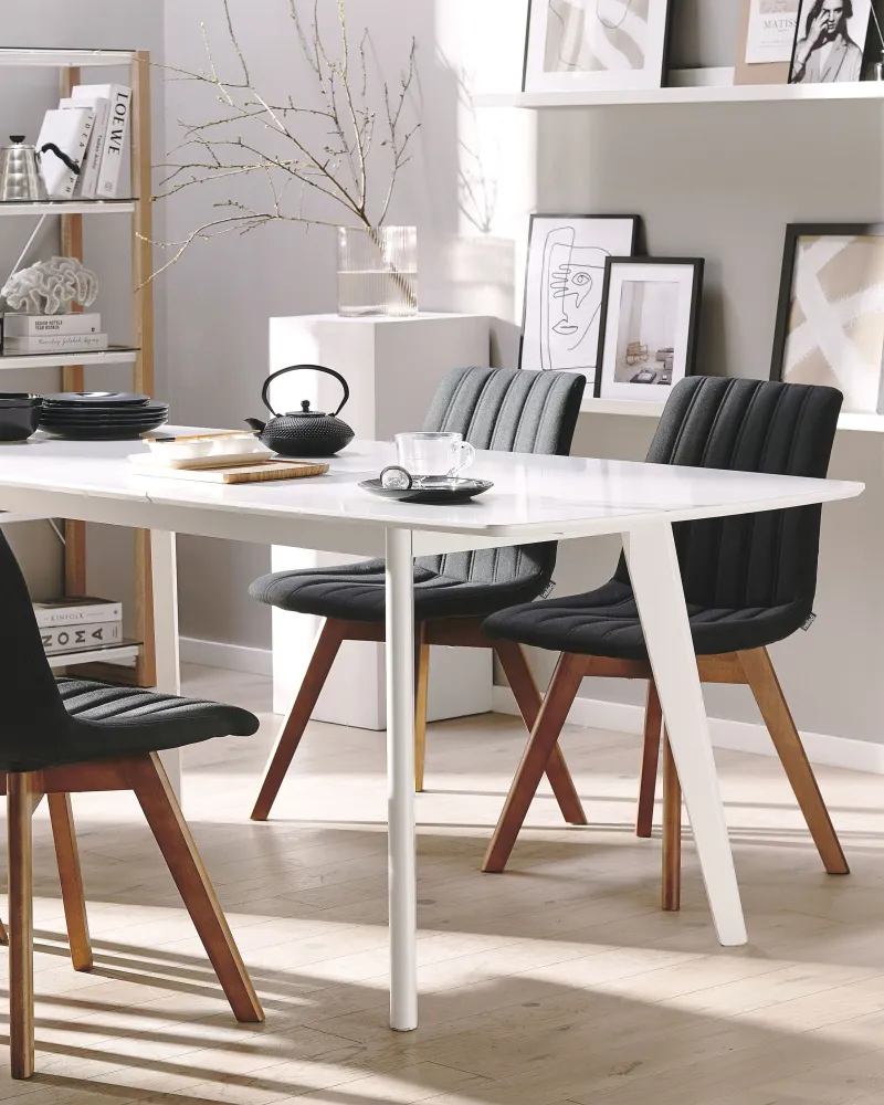Conjunto de 2 cadeiras de jantar pretas CALGARY com Revestimento em Textilene