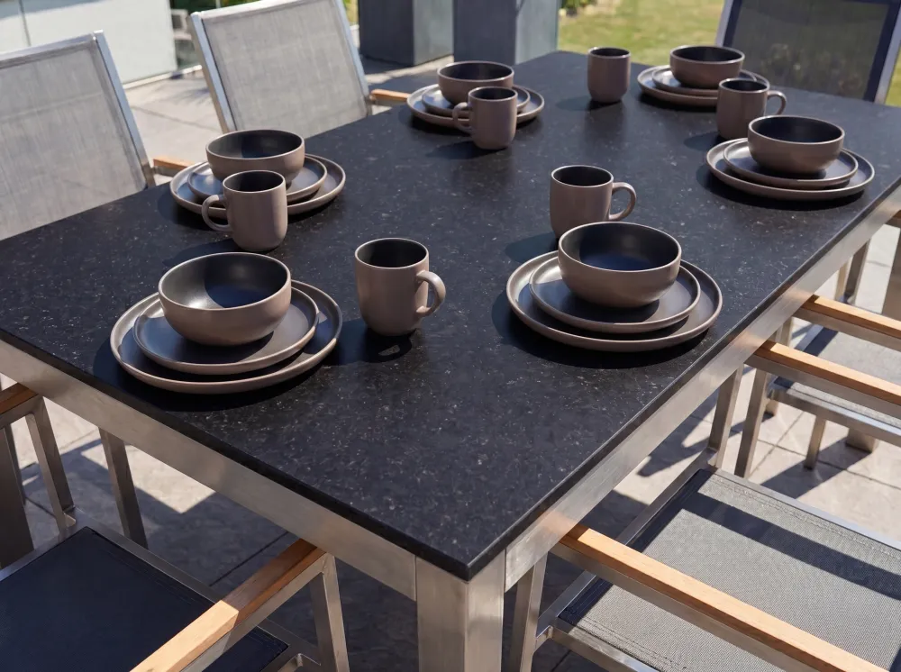 Mesa de Bistrô Conjunto de mesa com tampo granito polido preto 180 x 90 cm e 6 cadeiras cinzentas GROSSETO