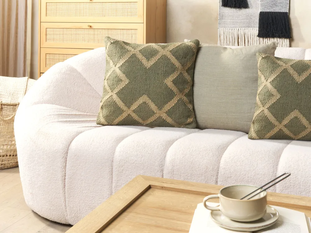 Conjunto de 2 almofadas decorativas em juta verde azeitona e creme 45 x 45 cm GOPI